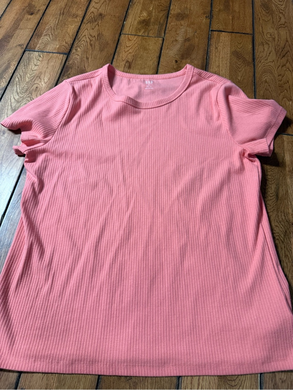 GAP Short Sleeve Ribbed Crewneck Tee in Coral Pink